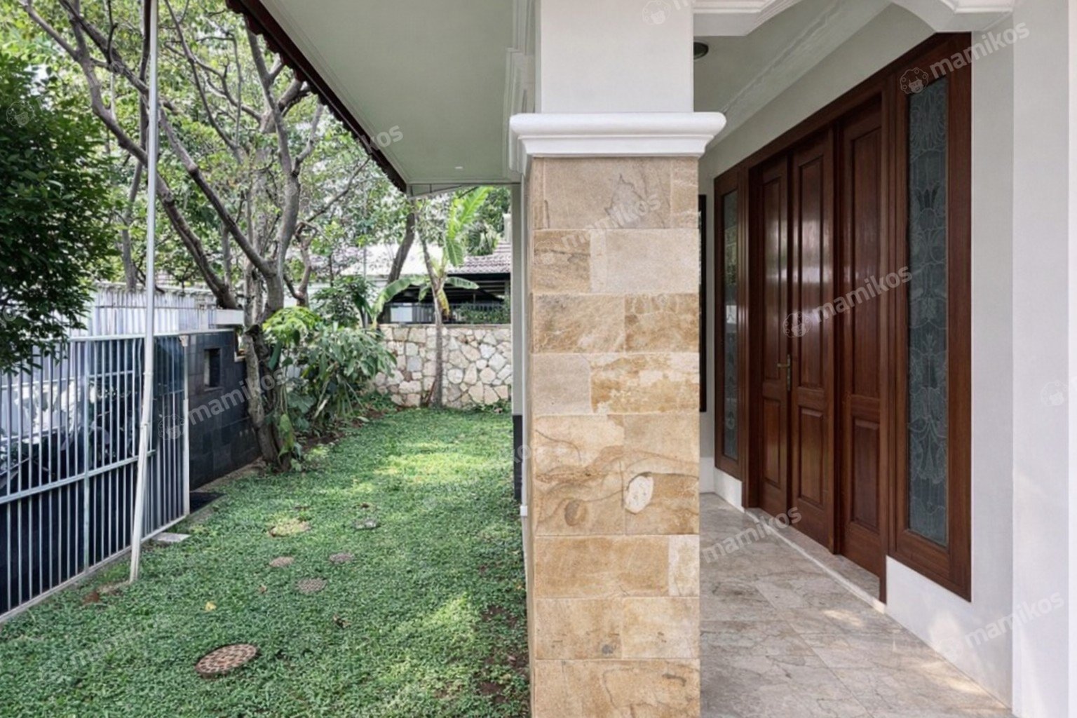 Rumah 3 Kamar Tidur 3 Kamar Mandi 2 Lantai Cipete Jakarta Selatan