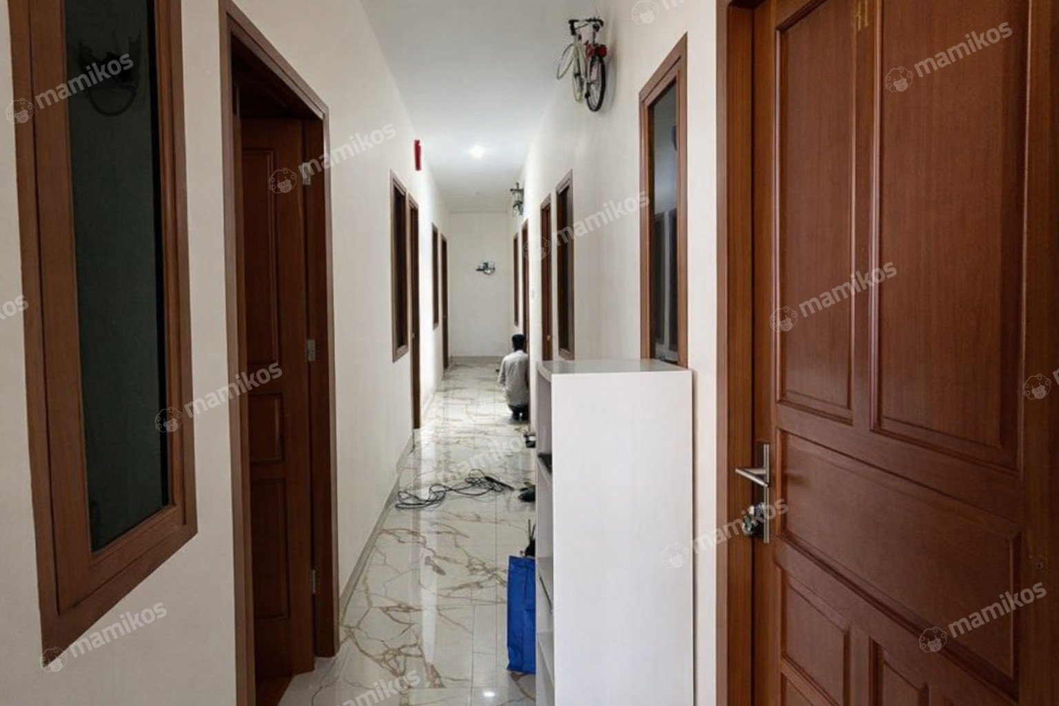 Rumah Sertifikat SHM 52 Kamar Tidur 52 Kamar Mandi Tanjung Duren Jakarta Barat