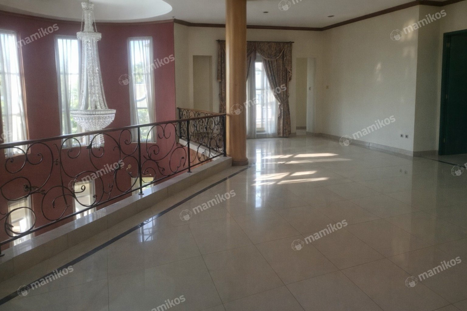 Rumah Sertifikat SHM 5 Kamar Tidur 5 Kamar Mandi Citra Grand Jakarta Timur - Photo 3