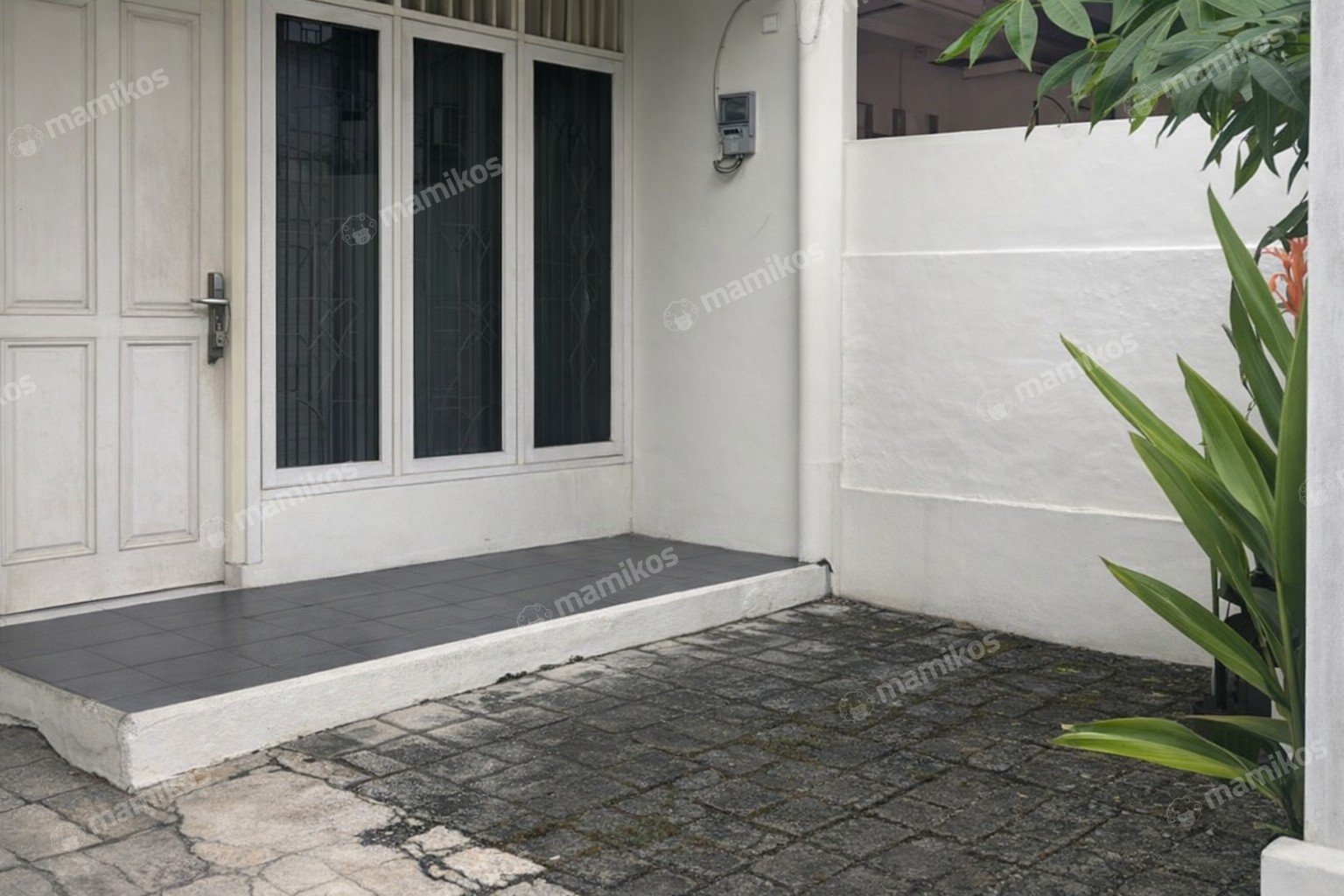 Rumah Sertifikat SHM 2 Kamar Tidur 2 Kamar Mandi Pondok Indah Jakarta Selatan