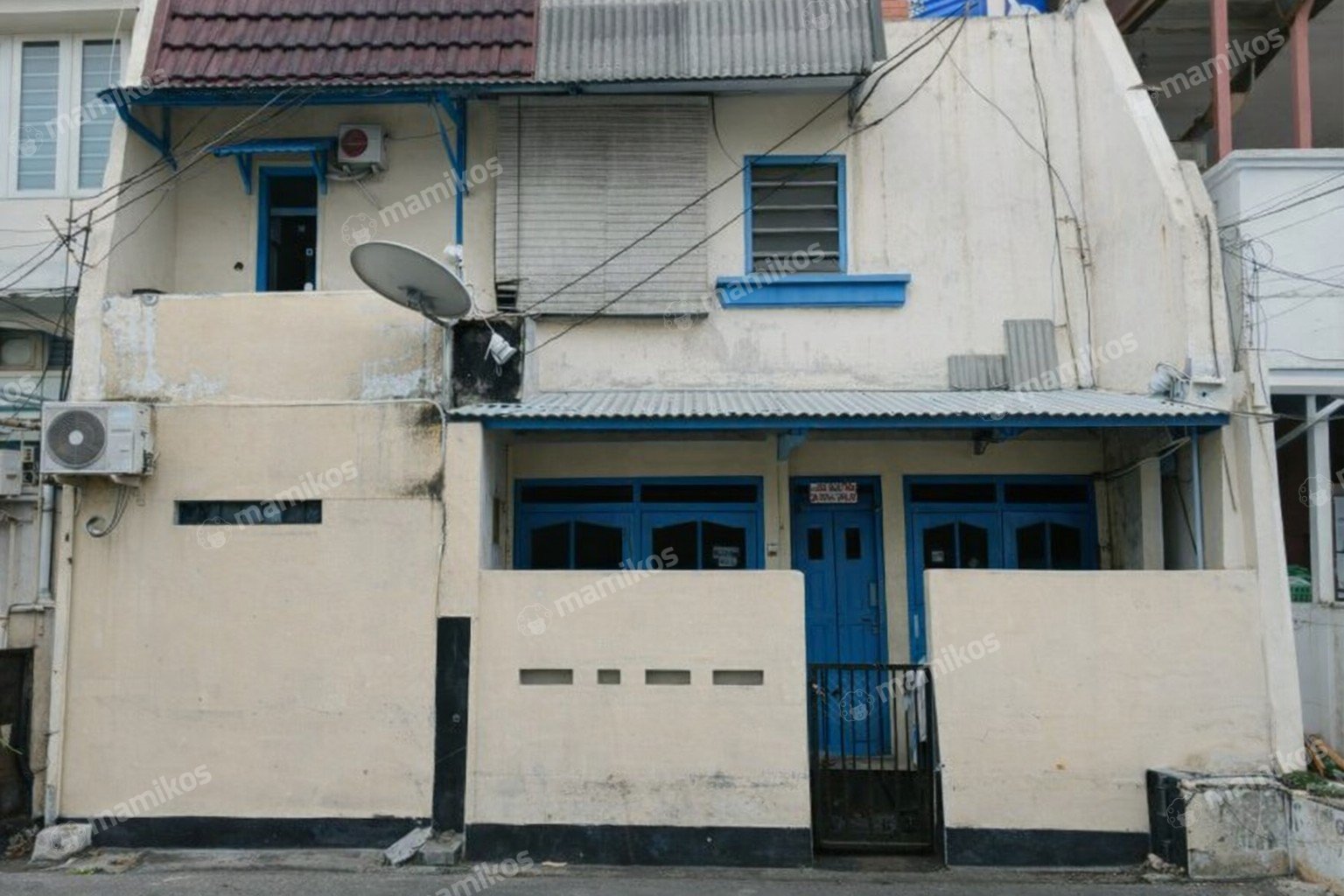 Rumah Sertifikat SHM 12 Kamar Tidur 4 Kamar Mandi Tomang Jakarta Barat