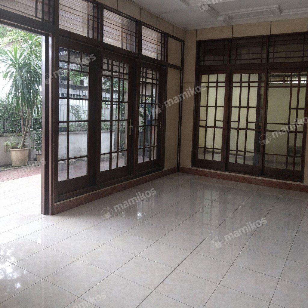 Rumah Sertifikat SHM 4 Kamar Tidur 2 Kamar Mandi Tomang Jakarta Barat - Photo 3