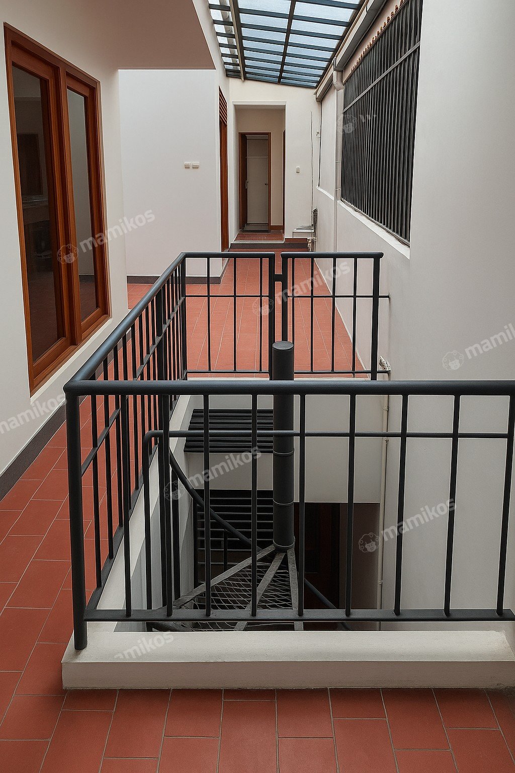 Rumah Sertifikat SHM 5 Kamar Tidur 3 Kamar Mandi Pondok Indah Jakarta Selatan - Photo 4