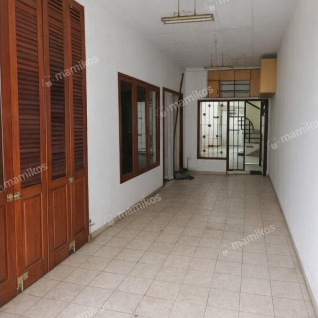 Rumah Sertifikat SHM 3 Kamar Tidur 3 Kamar Mandi Kebayoran Baru Jakarta Selatan - Photo 3