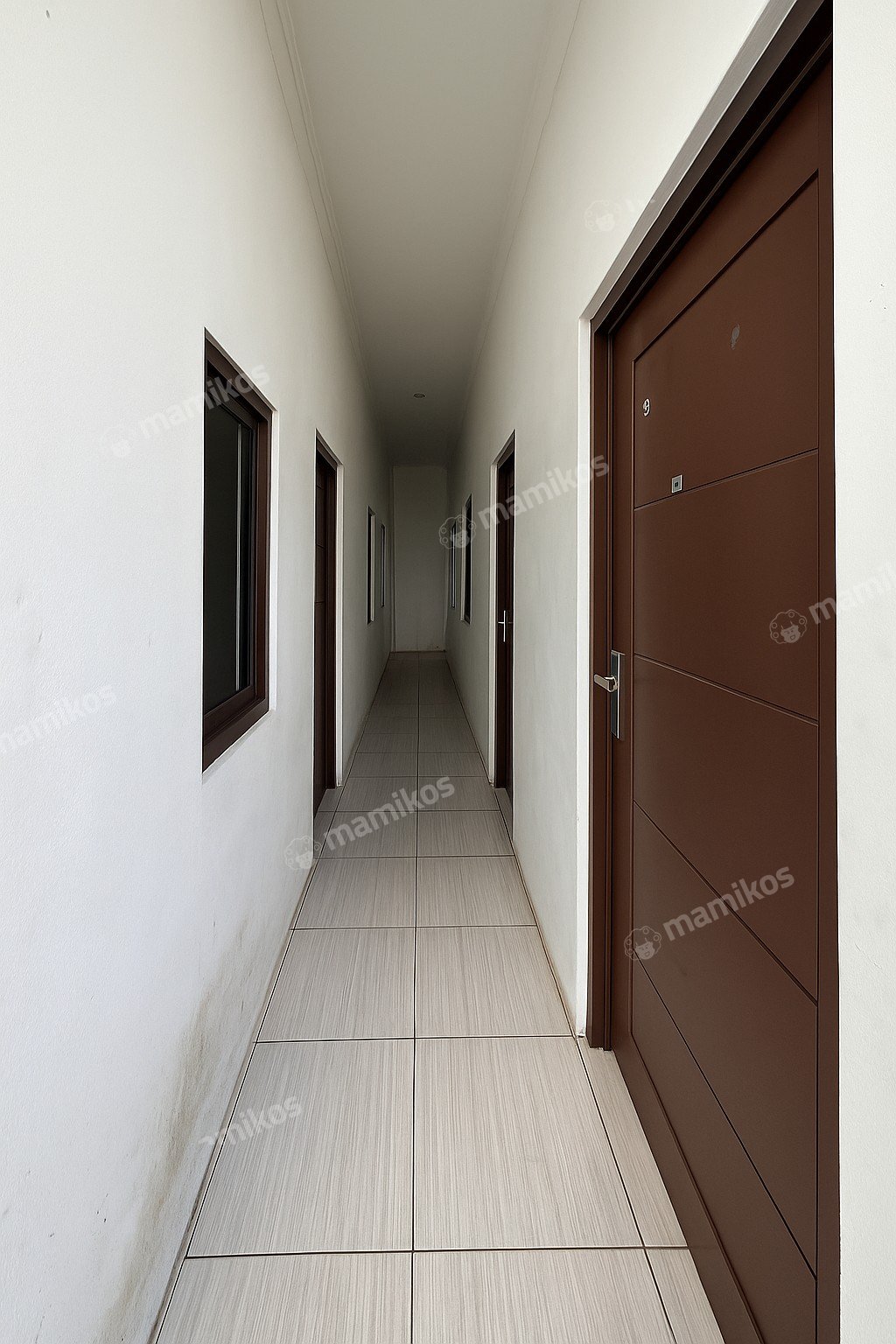 Rumah Sertifikat SHM 11 Kamar Tidur 11 Kamar Mandi Tanjung Duren Jakarta Barat - Photo 4