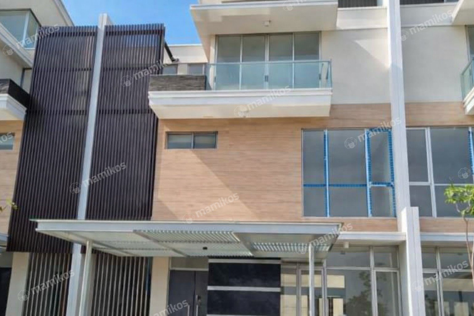 Rumah 3 Kamar Tidur 3 Kamar Mandi 3 Lantai Golf Island Jakarta Utara