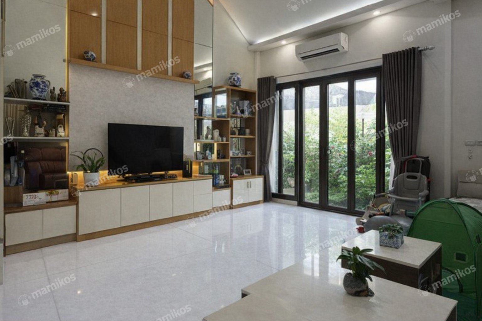 Rumah Sertifikat SHM 4 Kamar Tidur 4 Kamar Mandi Kedoya Jakarta Barat