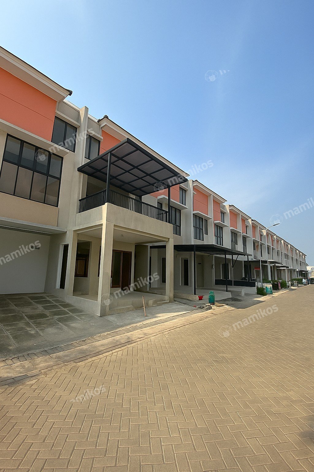 Rumah Sertifikat SHM 3 Kamar Tidur 3 Kamar Mandi Green Mansion Jakarta Barat - Photo 2