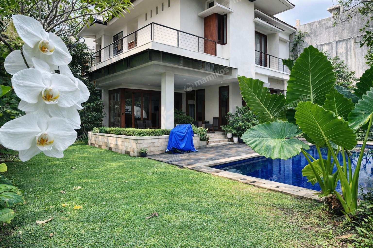 Rumah Sertifikat SHM 5 Kamar Tidur 4 Kamar Mandi Kemang Jakarta Selatan