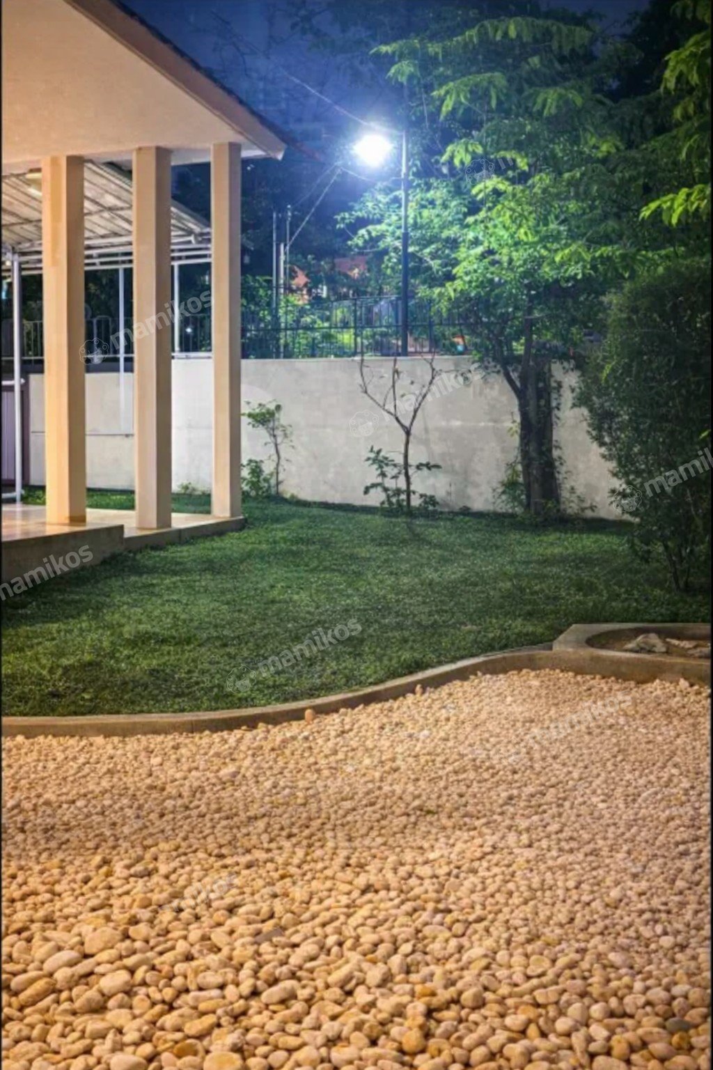 Rumah Sertifikat SHM 4 Kamar Tidur 4 Kamar Mandi Kemang Jakarta Selatan - Photo 2