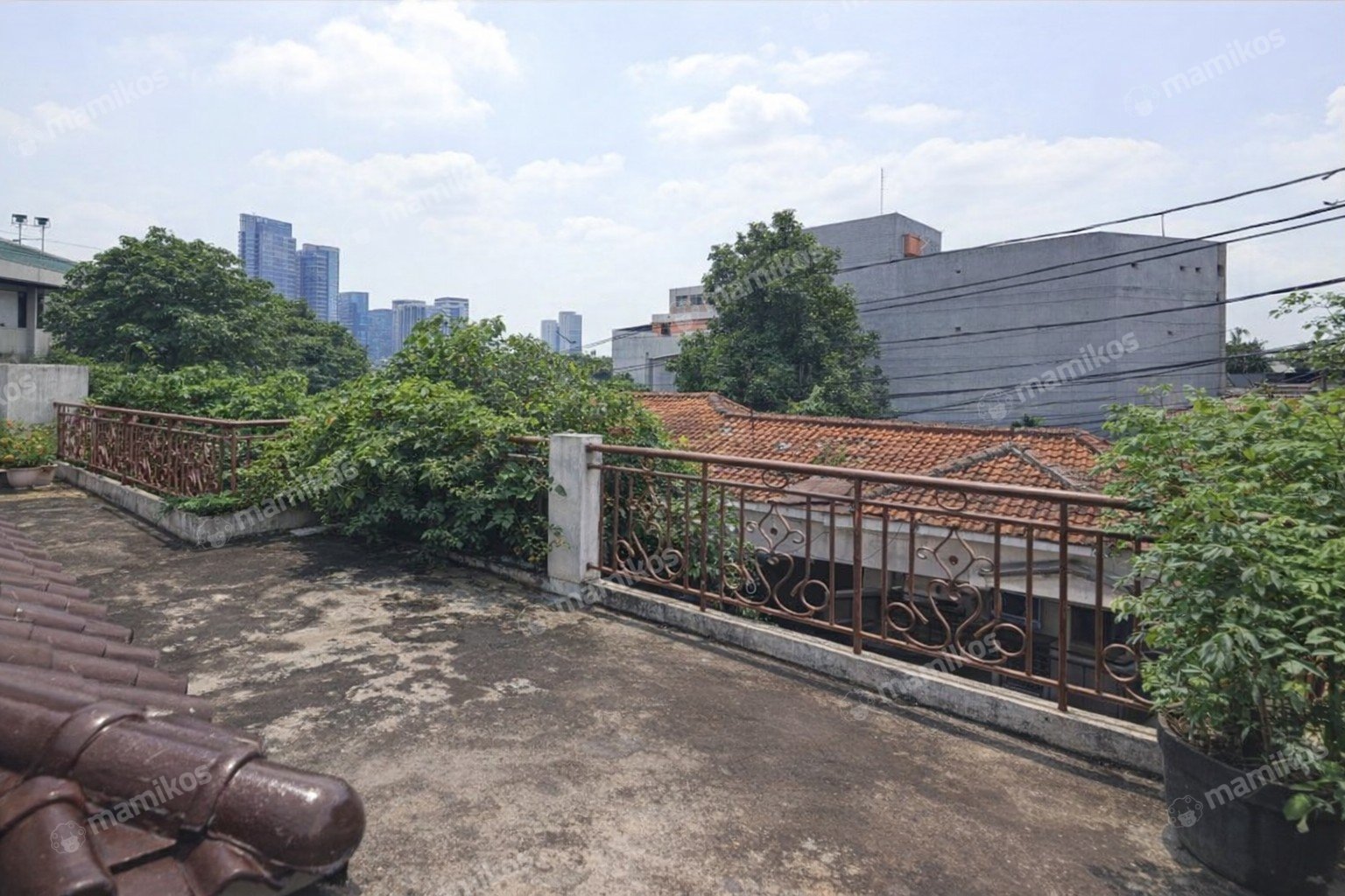Rumah Sertifikat SHM 4 Kamar Tidur 5 Kamar Mandi Menteng Dalam Jakarta Selatan - Photo 4