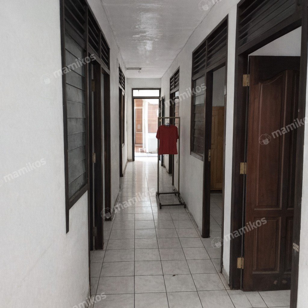 Rumah Sertifikat SHM 13 Kamar Tidur 13 Kamar Mandi Kelapa Gading Jakarta Utara - Photo 2