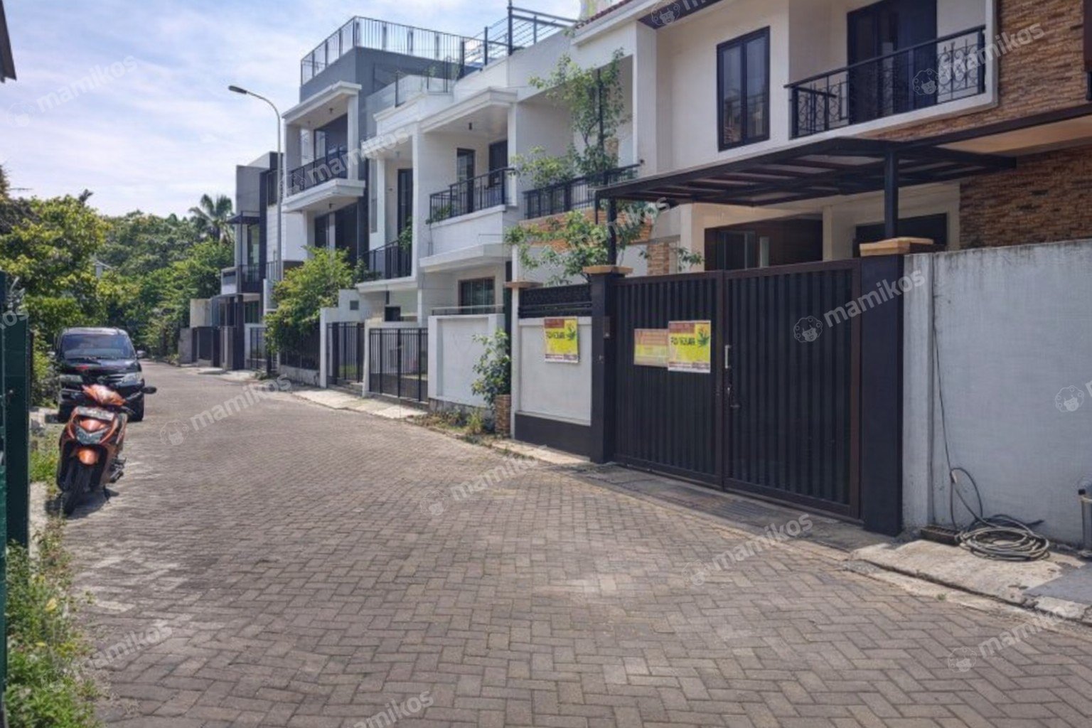 Rumah 4 Kamar Tidur 3 Kamar Mandi Puri Indah Jakarta Barat - Photo 4