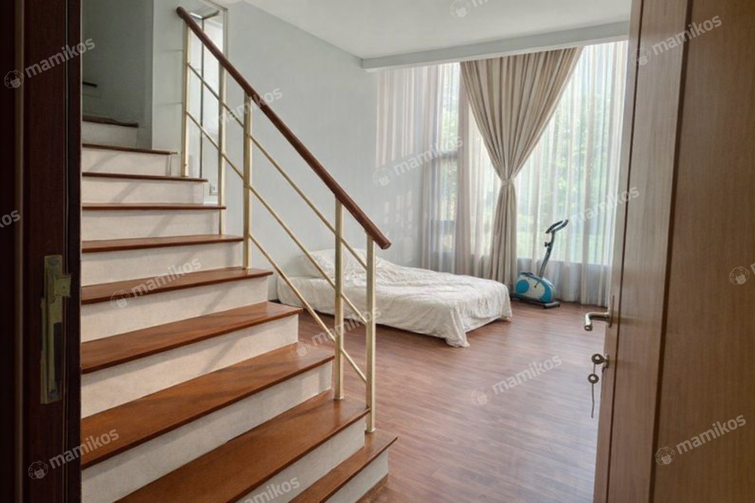 Rumah Sertifikat SHM 4 Kamar Tidur 4 Kamar Mandi Setiabudi Jakarta Selatan