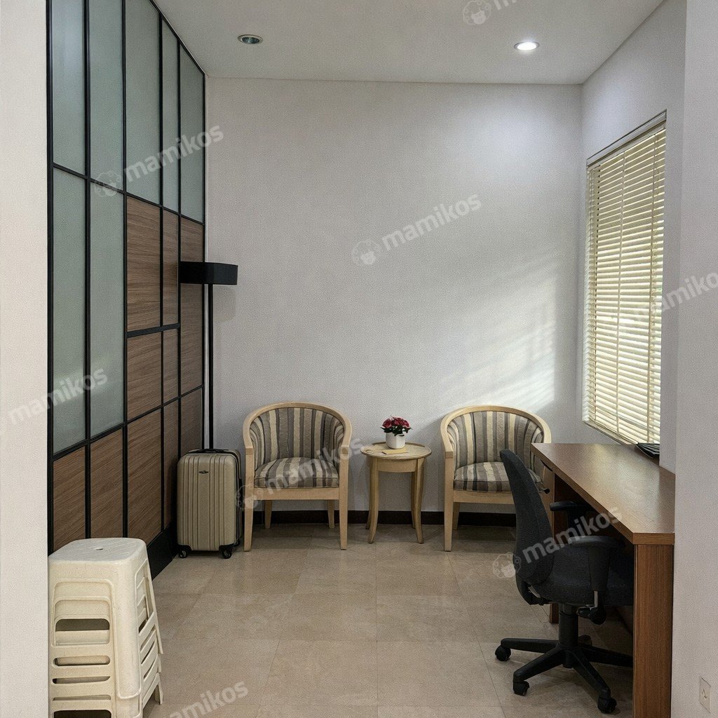 Rumah Sertifikat SHM 5 Kamar Tidur 3 Kamar Mandi Tanjung Duren Jakarta Barat - Photo 3