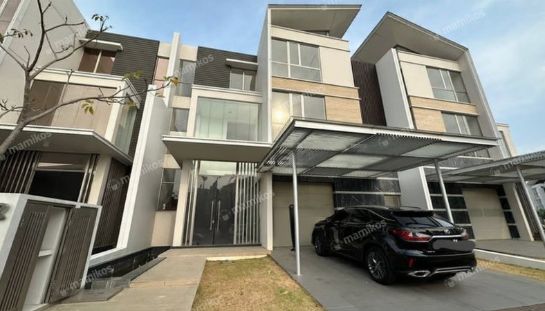 Rumah 4KT 4KM Pantai Indah Kapuk Jakarta Utara