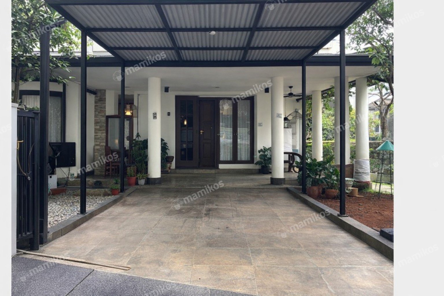 Rumah 5 Kamar Tidur 5 Kamar Mandi 2 Lantai Lebak Bulus Jakarta Selatan