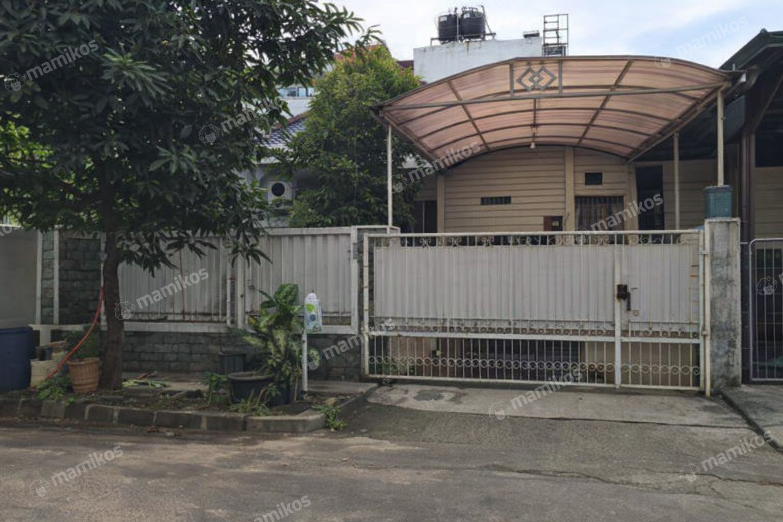 Rumah Sertifikat SHM 3 Kamar Tidur 2 Kamar Mandi Permata Buana Jakarta Barat