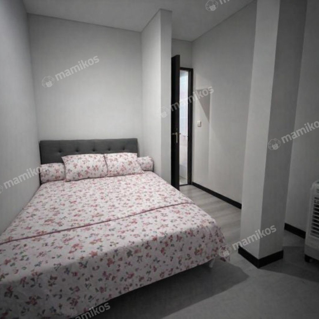 Rumah Sertifikat SHM 4 Kamar Tidur 4 Kamar Mandi Lebak Bulus Jakarta Selatan - Photo 3