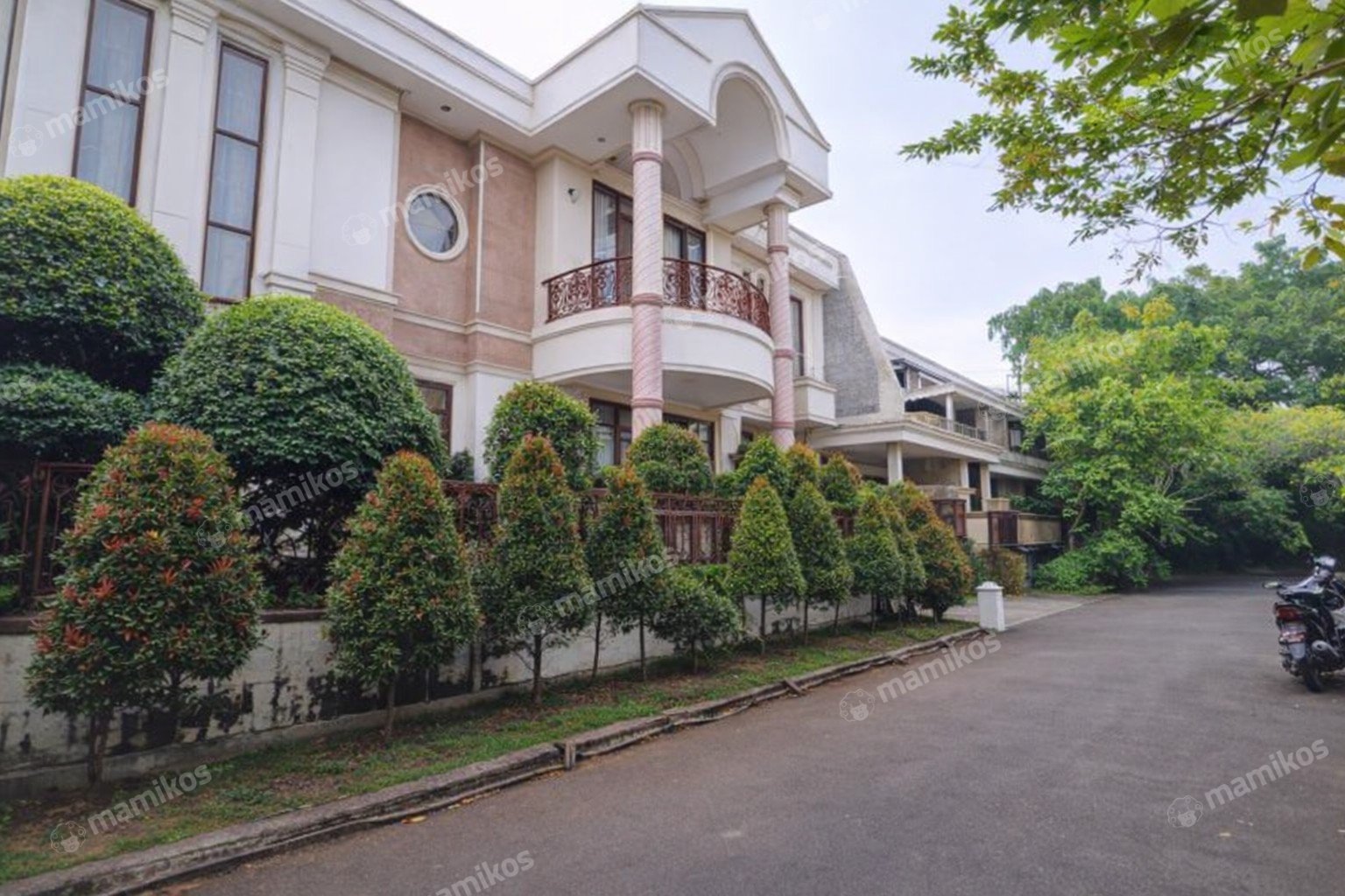 Rumah Sertifikat SHM 5 Kamar Tidur 4 Kamar Mandi Kalibata Jakarta Selatan
