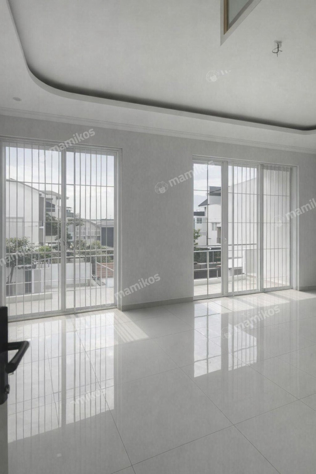 Rumah Sertifikat SHM 5 Kamar Tidur 4 Kamar Mandi Bambu Apus Jakarta Timur - Photo 2