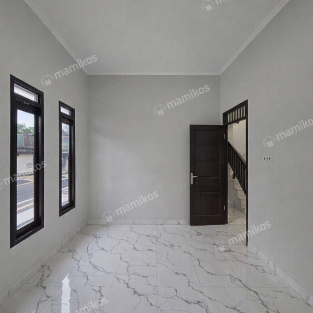 Rumah Sertifikat SHM 3 Kamar Tidur 3 Kamar Mandi Jagakarsa Jakarta Selatan - Photo 4