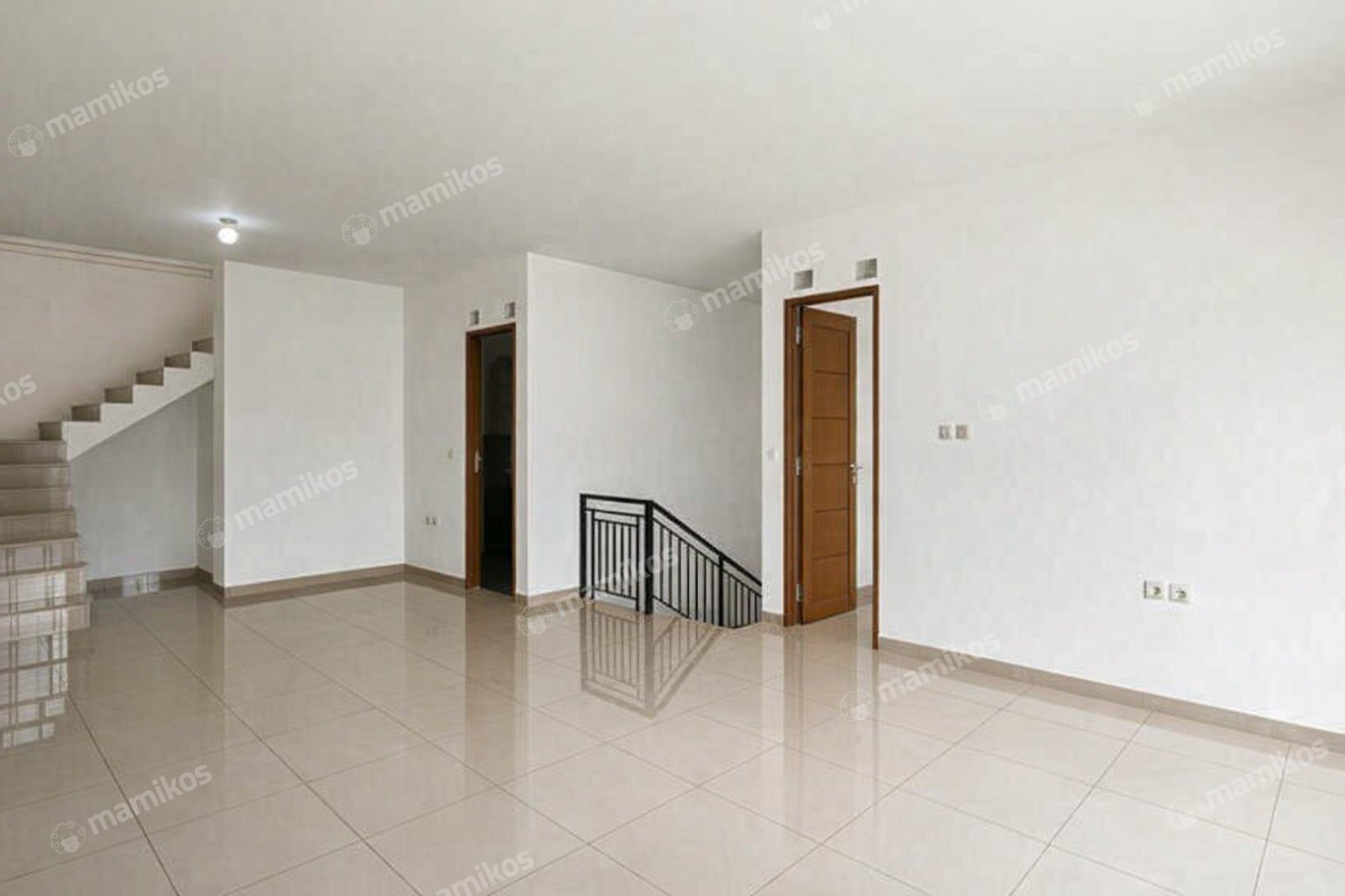 Rumah 4KT 4KM Puri Indah Jakarta Barat