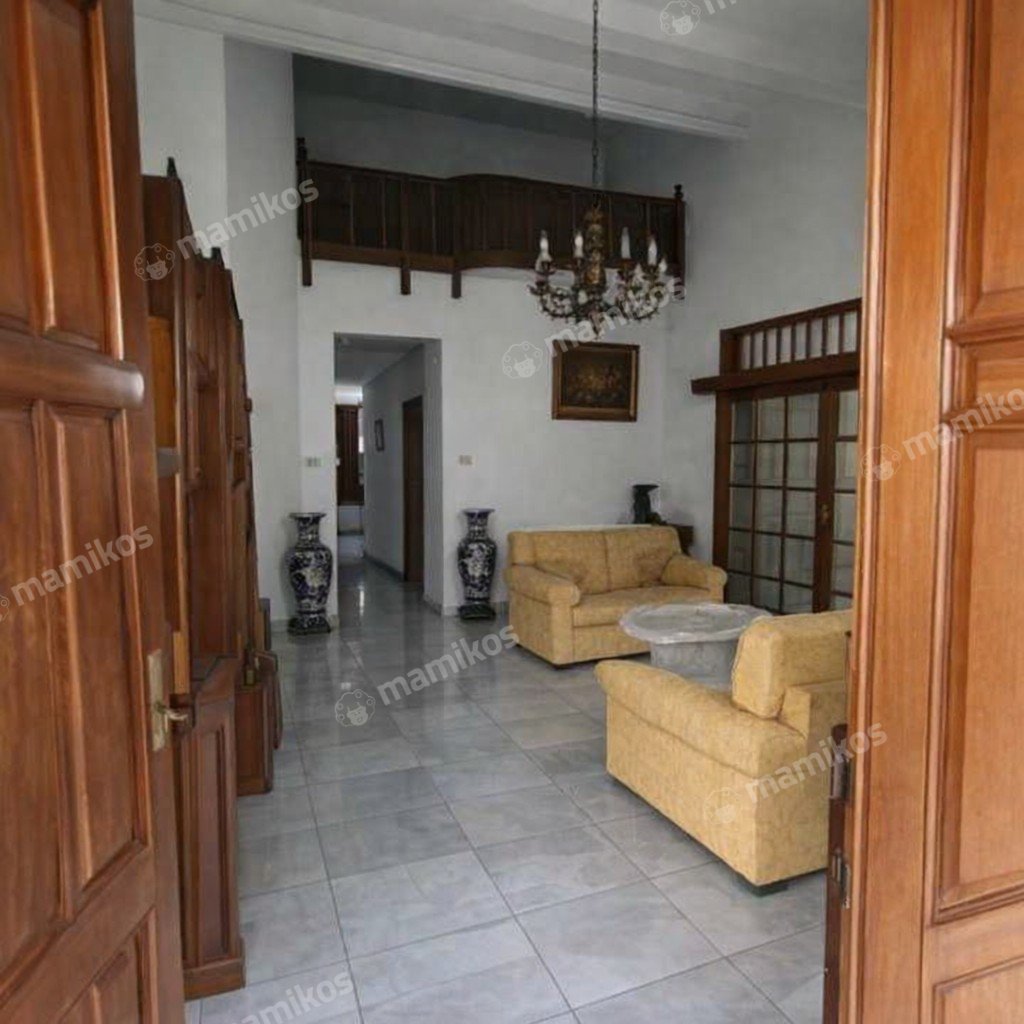 Rumah Sertifikat SHM 5 Kamar Tidur 4 Kamar Mandi Puri Indah Jakarta Barat - Photo 2
