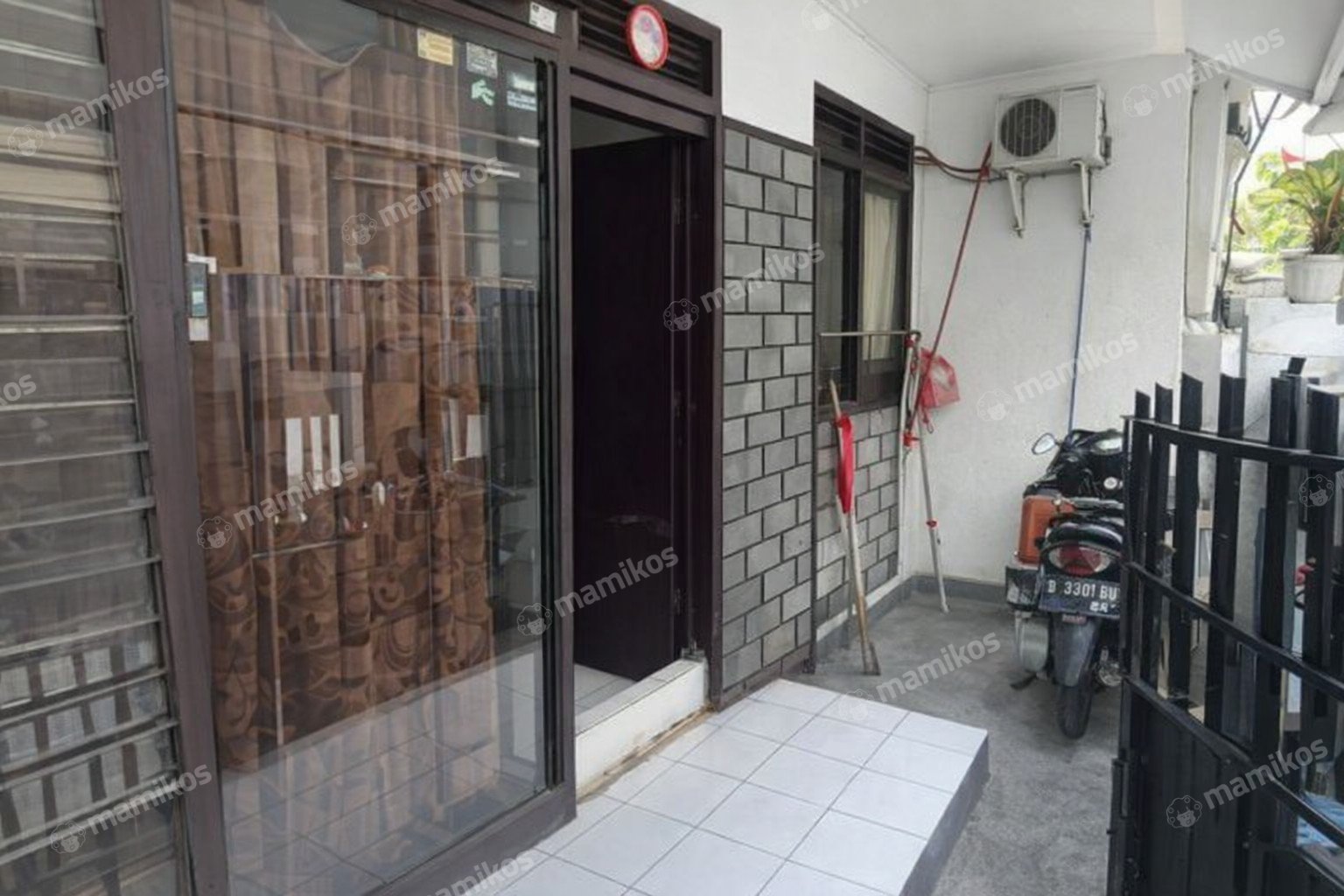 Rumah Sertifikat SHM 1 Kamar Mandi 1 Lantai Tanjung Duren Jakarta Barat