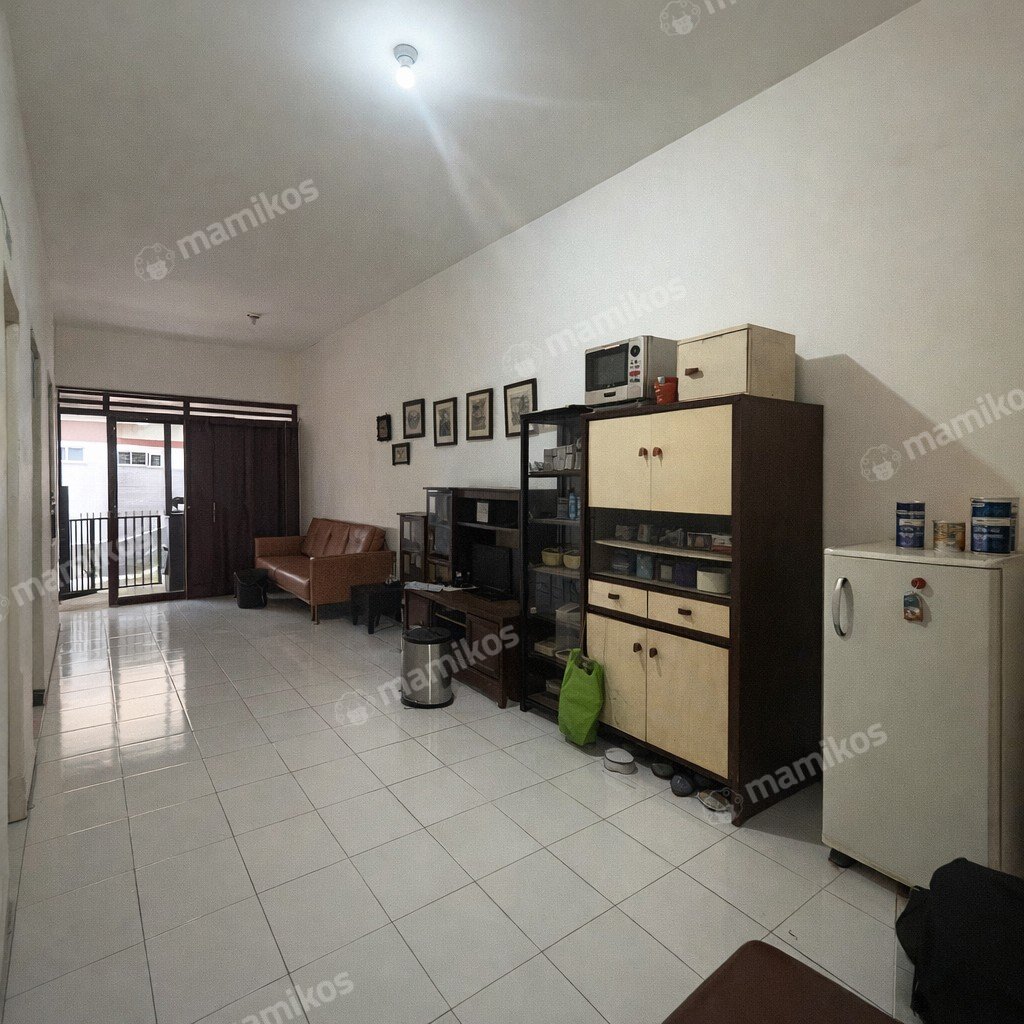 Rumah Sertifikat SHM 1 Kamar Mandi 1 Lantai Tanjung Duren Jakarta Barat - Photo 5
