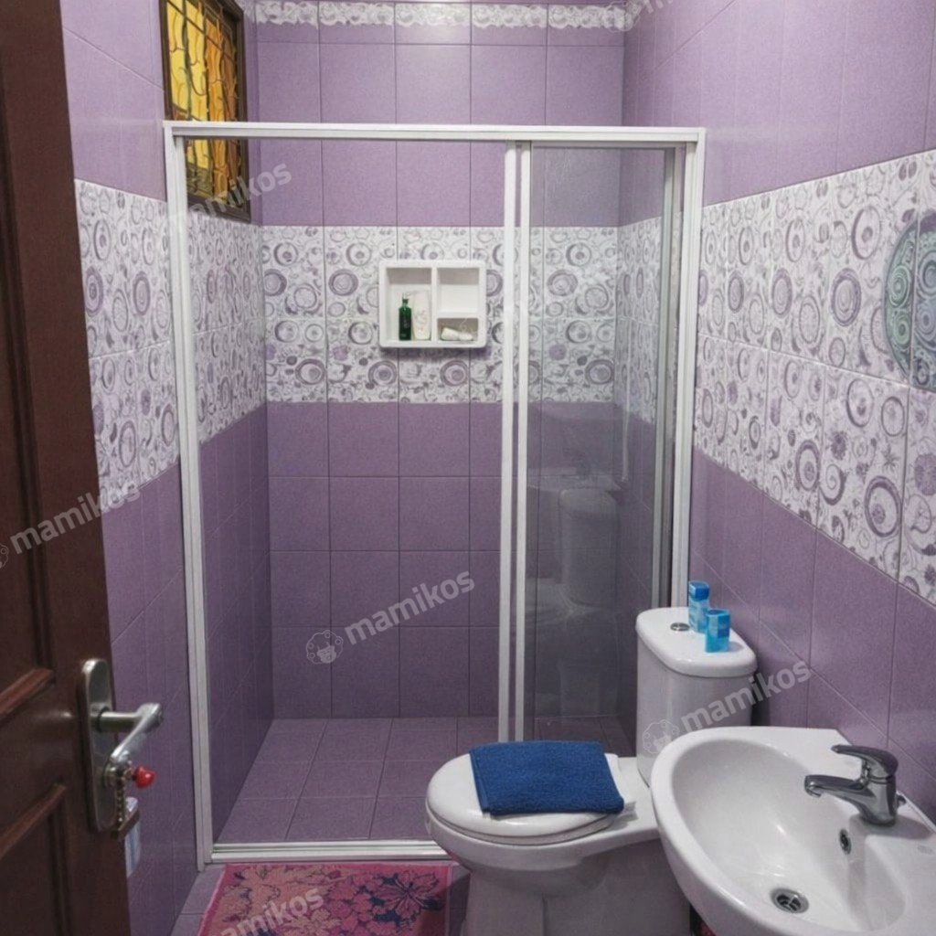 Rumah Sertifikat SHM 4 Kamar Tidur 4 Kamar Mandi Citra Grand Jakarta Timur - Photo 2