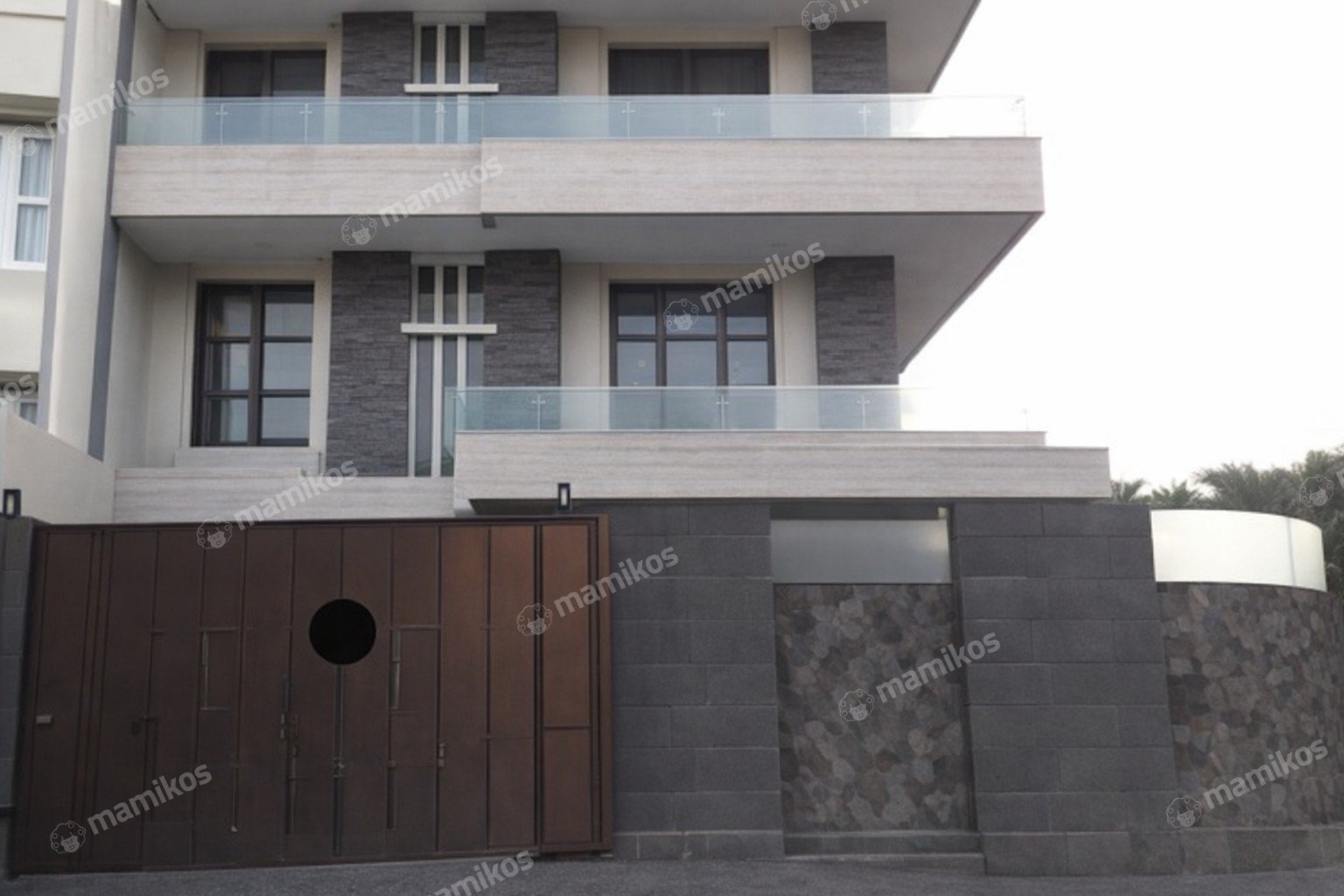 Rumah Sertifikat SHM 4 Kamar Tidur 4 Kamar Mandi Kelapa Gading Jakarta Utara