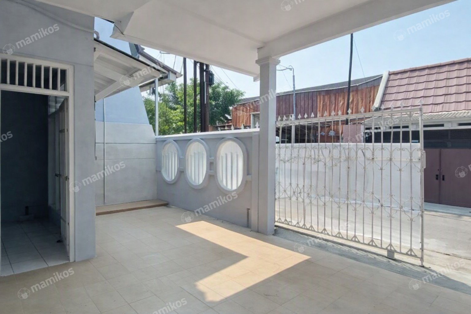 Rumah Sertifikat SHM 4 Kamar Tidur 1 Kamar Mandi Cilincing Jakarta Utara - Photo 2