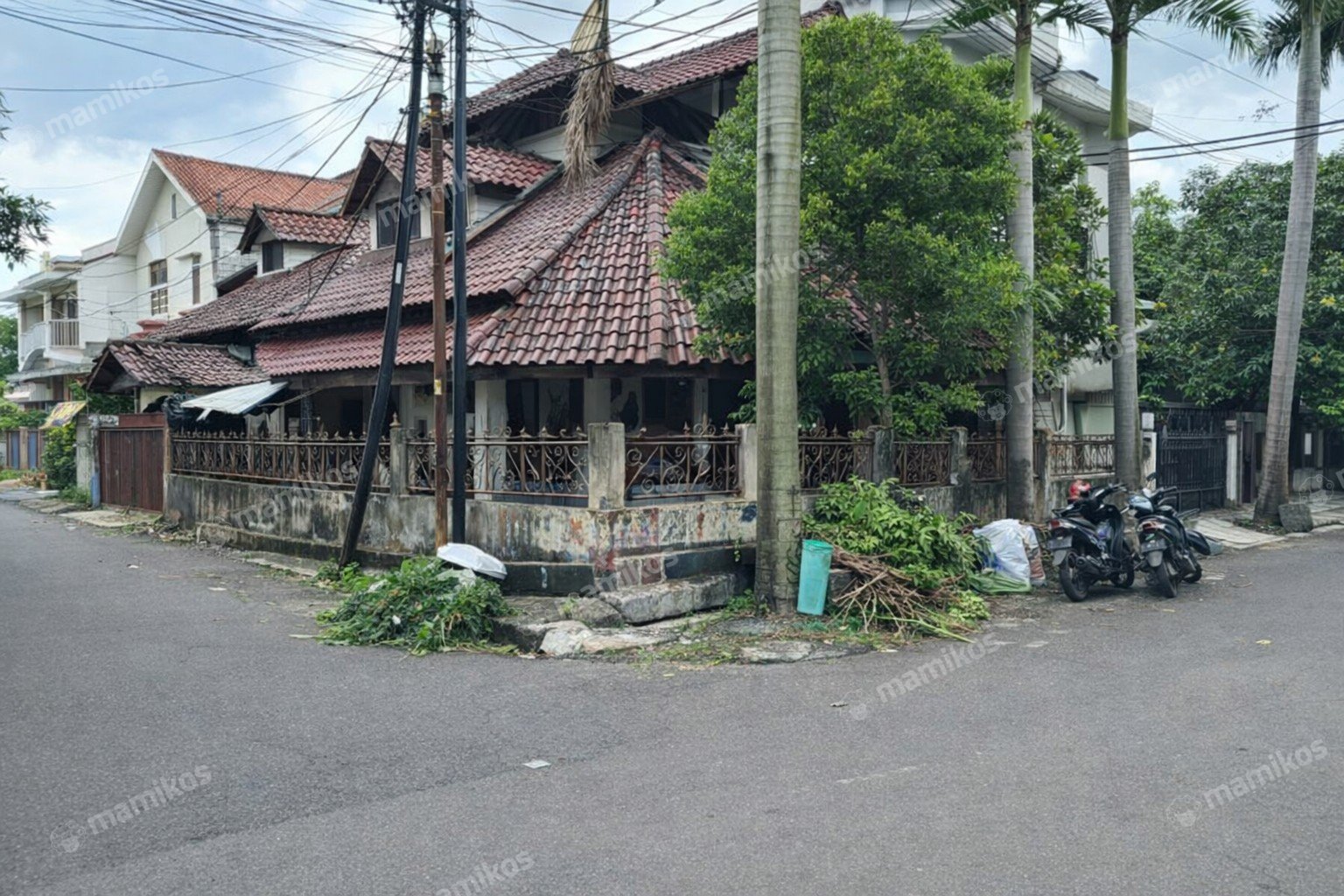 Rumah 5 Kamar Tidur 3 Kamar Mandi Kayu Putih Jakarta Timur