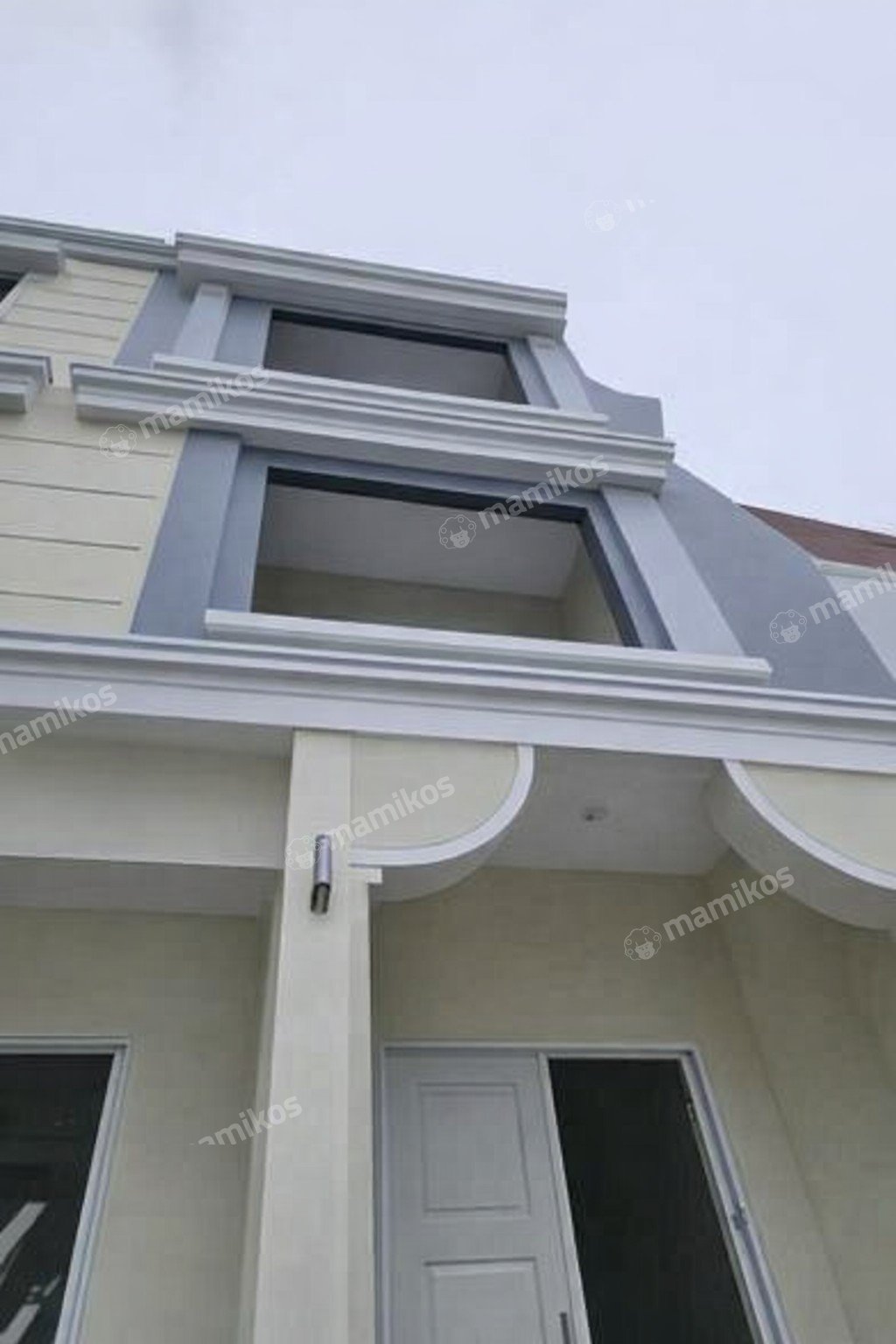 Rumah Sertifikat SHM 3 Kamar Tidur 2 Kamar Mandi Puri Indah Jakarta Barat - Photo 2