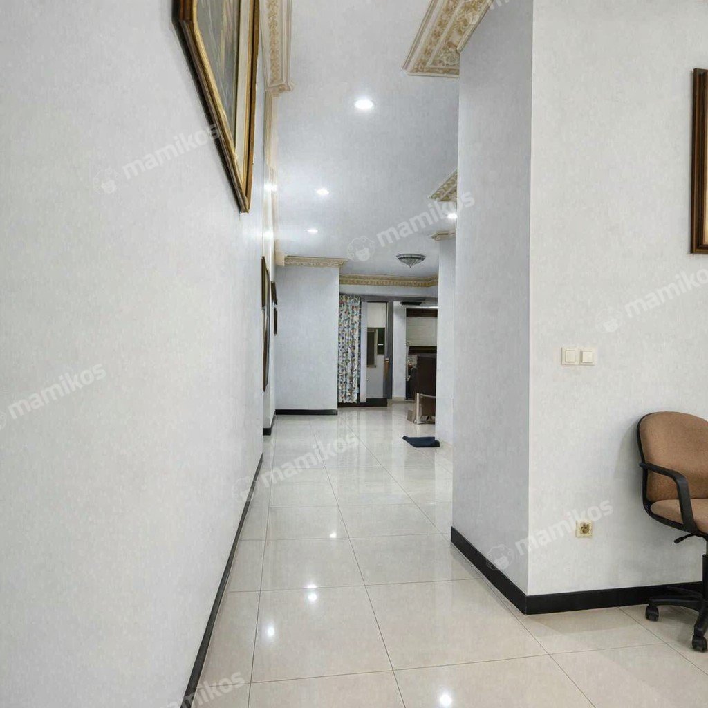 Rumah Sertifikat SHM 4 Kamar Tidur 3 Kamar Mandi Kelapa Gading Jakarta Utara - Photo 2