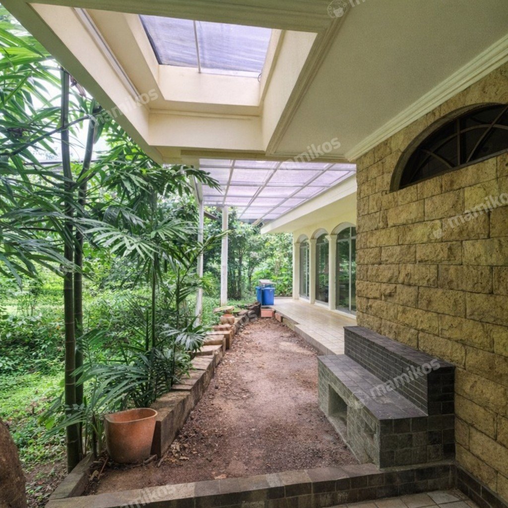 Rumah Sertifikat SHM 6 Kamar Tidur 6 Kamar Mandi Kuningan Jakarta Selatan - Photo 5