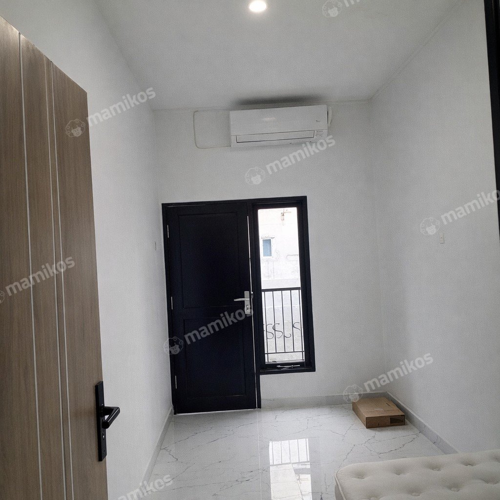 Rumah Sertifikat SHM 3 Kamar Tidur 2 Kamar Mandi Jagakarsa Jakarta Selatan - Photo 4