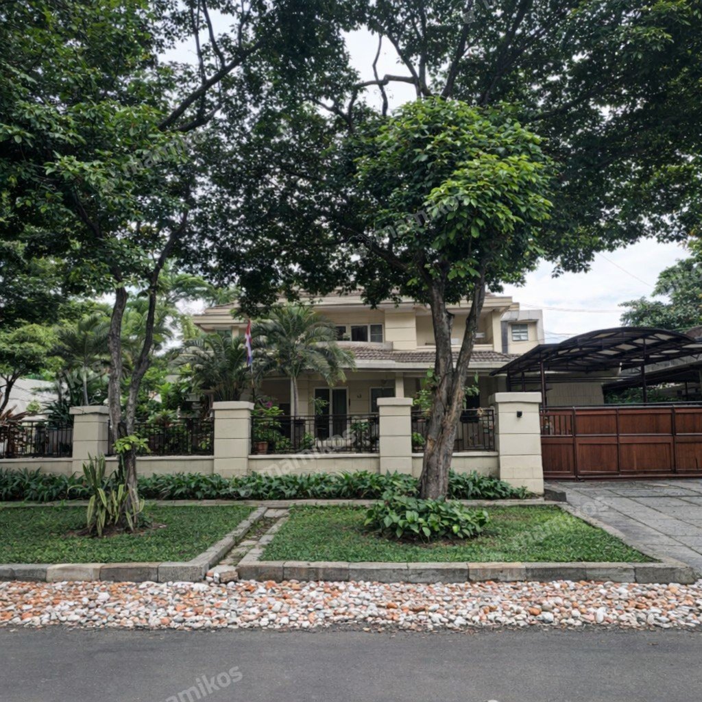 Rumah Sertifikat SHM 4 Kamar Tidur 4 Kamar Mandi Kebayoran Baru Jakarta Selatan - Photo 2