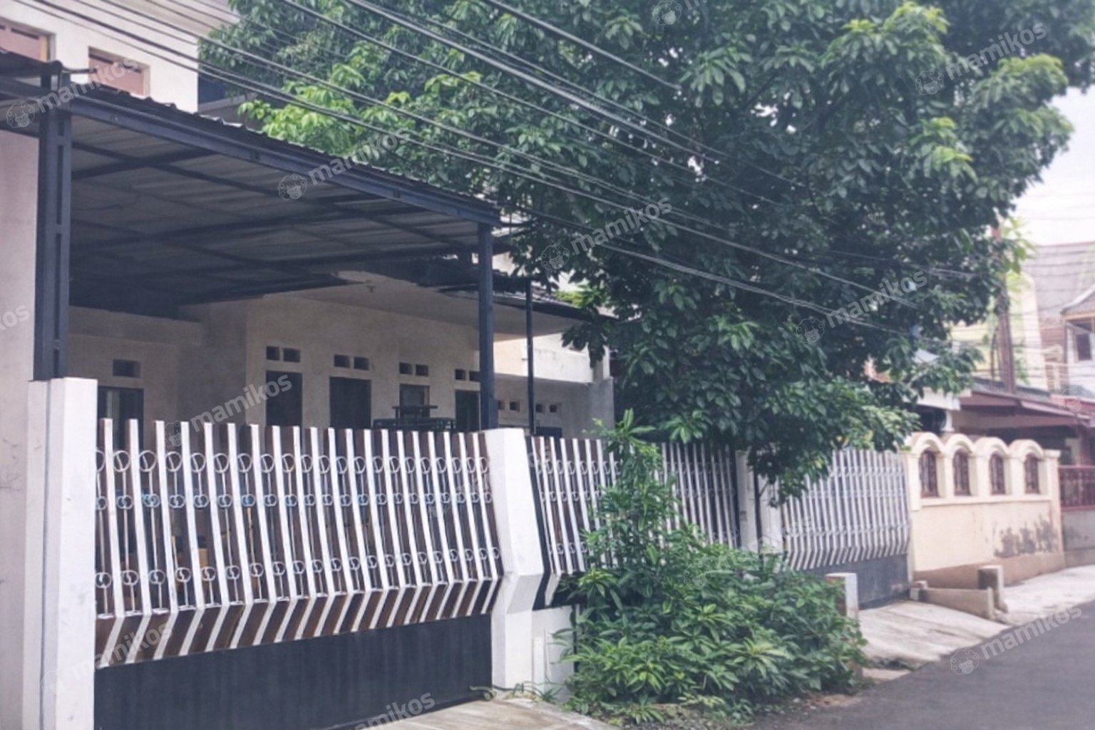 Rumah Sertifikat SHM 4 Kamar Tidur 3 Kamar Mandi Duren Sawit Jakarta Timur