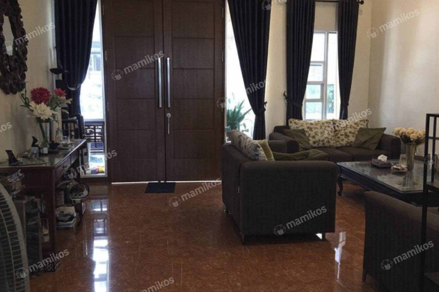 Rumah Sertifikat SHM 3 Kamar Tidur 3 Kamar Mandi Raffles Hills Jakarta Timur