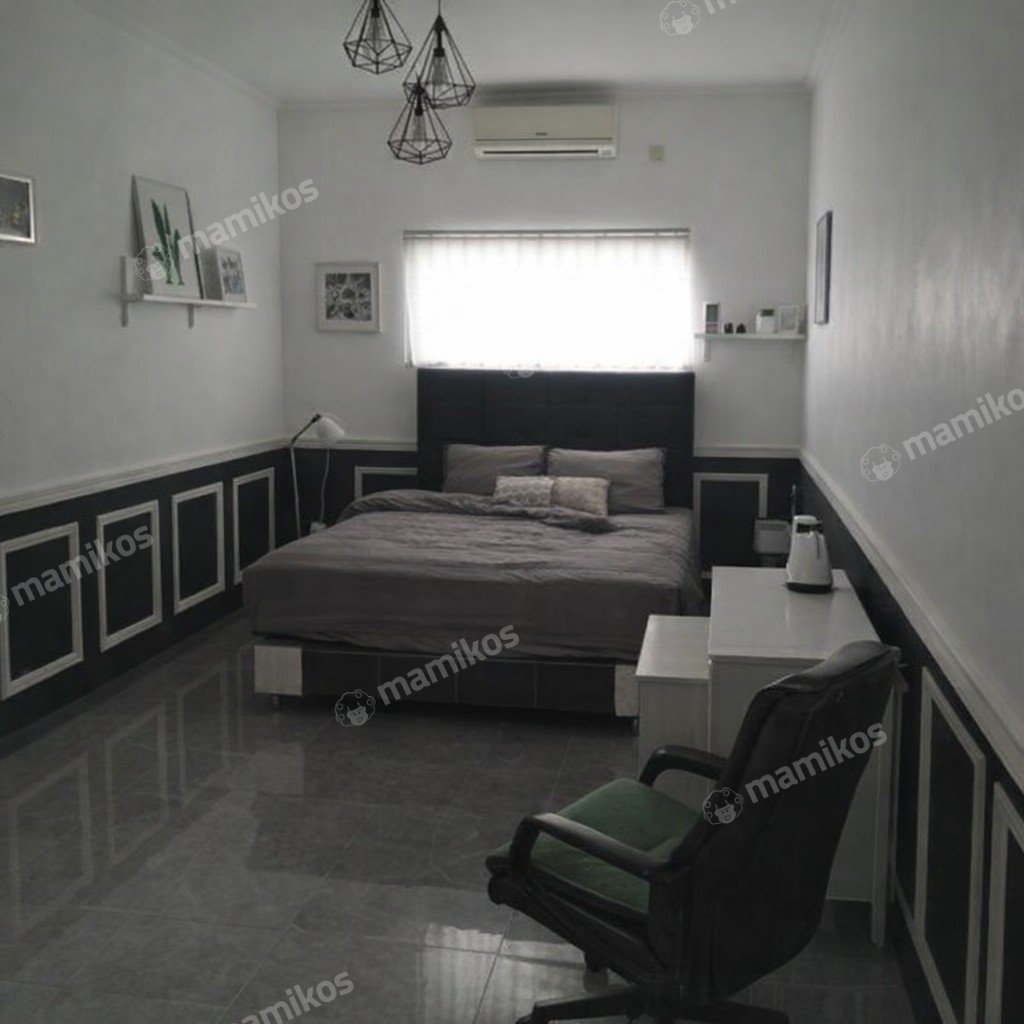 Rumah Sertifikat SHM 3 Kamar Tidur 3 Kamar Mandi Raffles Hills Jakarta Timur - Photo 4