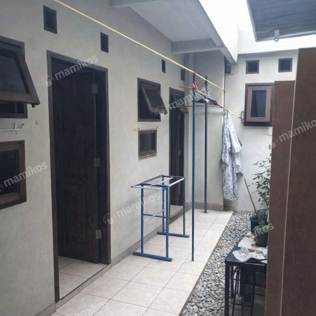 Rumah Sertifikat SHM 4 Kamar Tidur 4 Kamar Mandi Rawamangun Jakarta Timur - Photo 5
