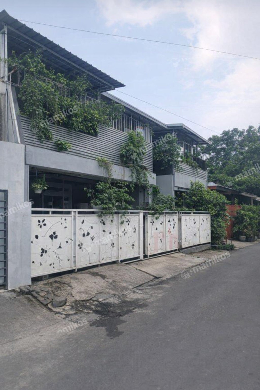 Rumah Sertifikat SHM 6 Kamar Tidur 3 Kamar Mandi Pondok Kelapa Jakarta Timur - Photo 2