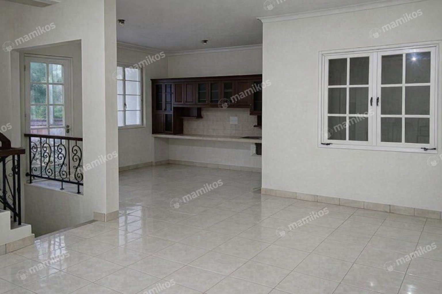 Rumah 4 Kamar Tidur 3 Kamar Mandi 3 Lantai Kelapa Gading Jakarta Utara