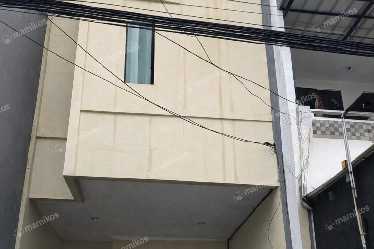 Rumah Sertifikat SHM 3 Kamar Tidur 3 Kamar Mandi Tanjung Duren Jakarta Barat