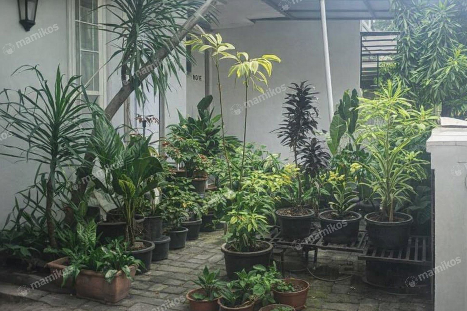 Rumah Sertifikat SHM 3 Kamar Tidur 2 Kamar Mandi Puri Indah Jakarta Barat