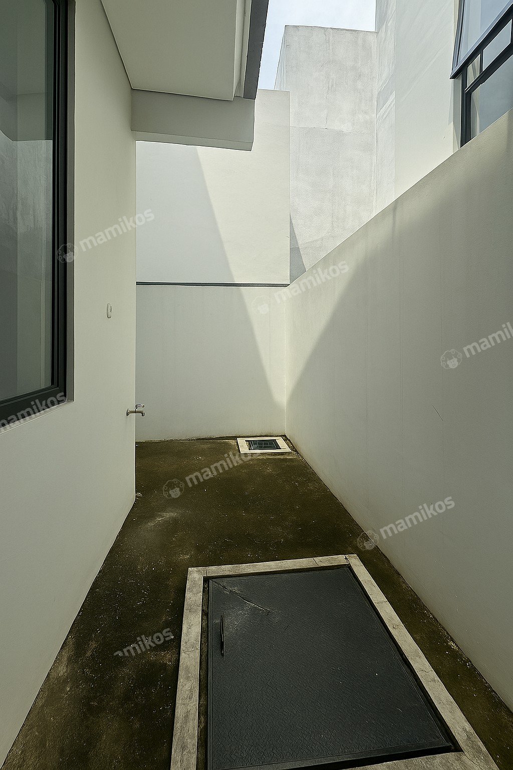Rumah Sertifikat HGB 2 Kamar Tidur 2 Kamar Mandi Puri Indah Jakarta Barat - Photo 5