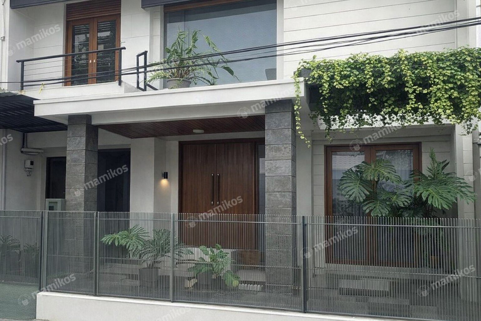 Rumah Sertifikat SHM 3 Kamar Tidur 3 Kamar Mandi Joglo Jakarta Barat