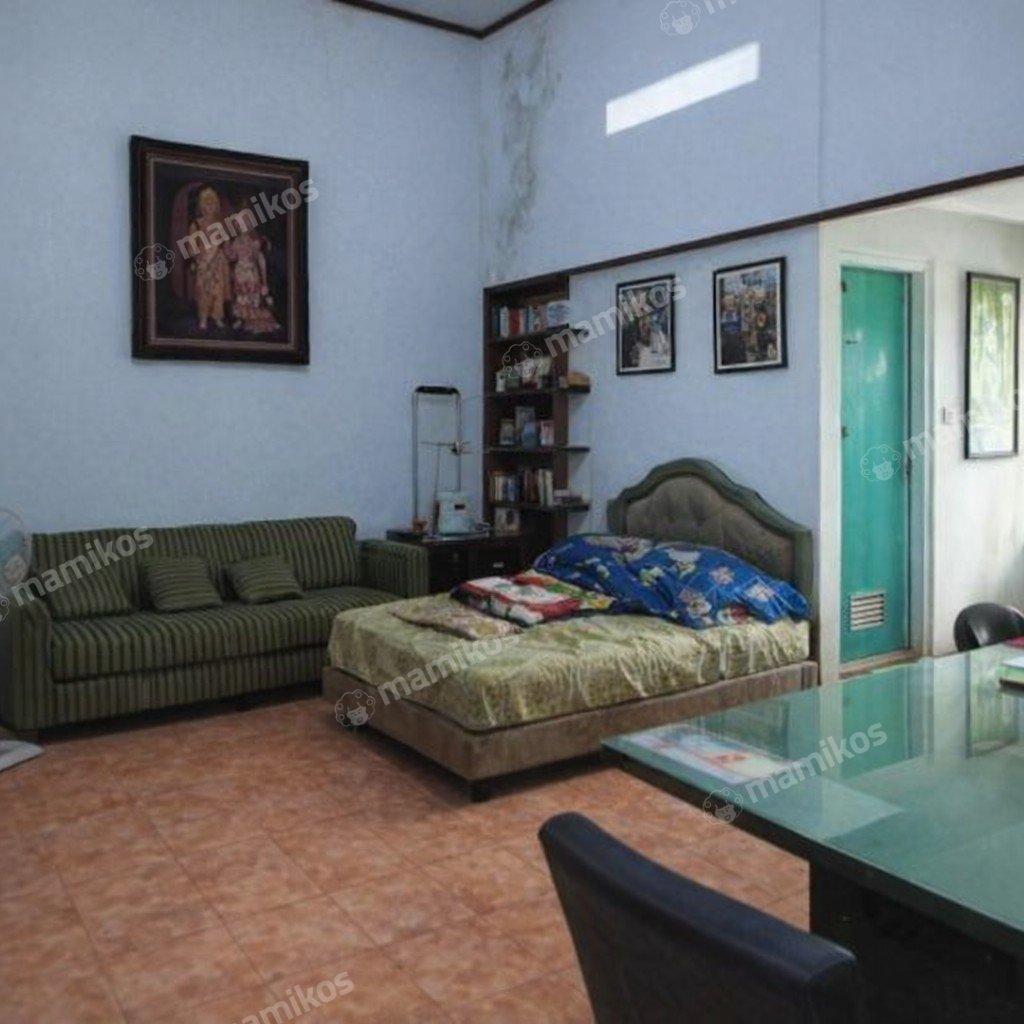 Rumah Sertifikat SHM 4 Kamar Tidur 3 Kamar Mandi Cawang Jakarta Timur - Photo 5